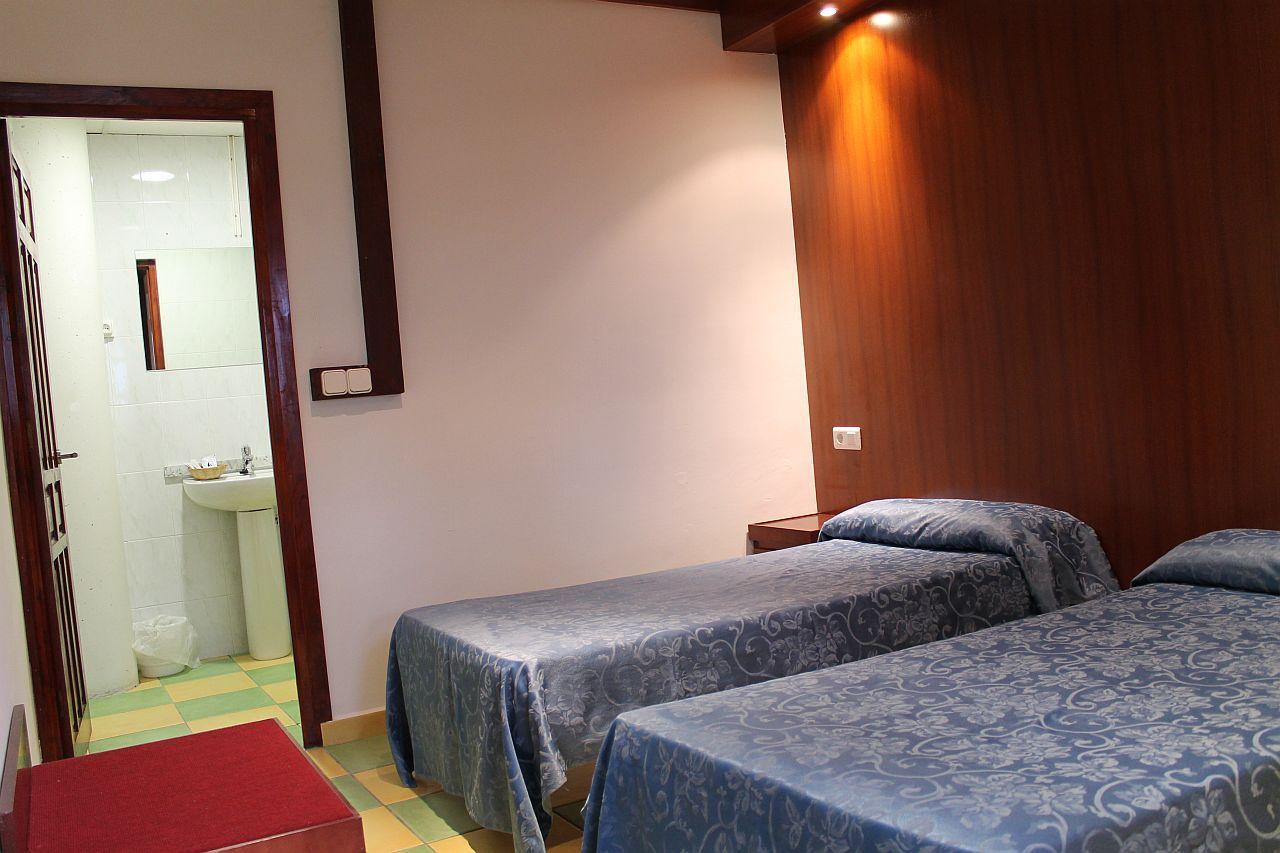 Leon Dormido Rooms & Apartments Polop Exterior foto