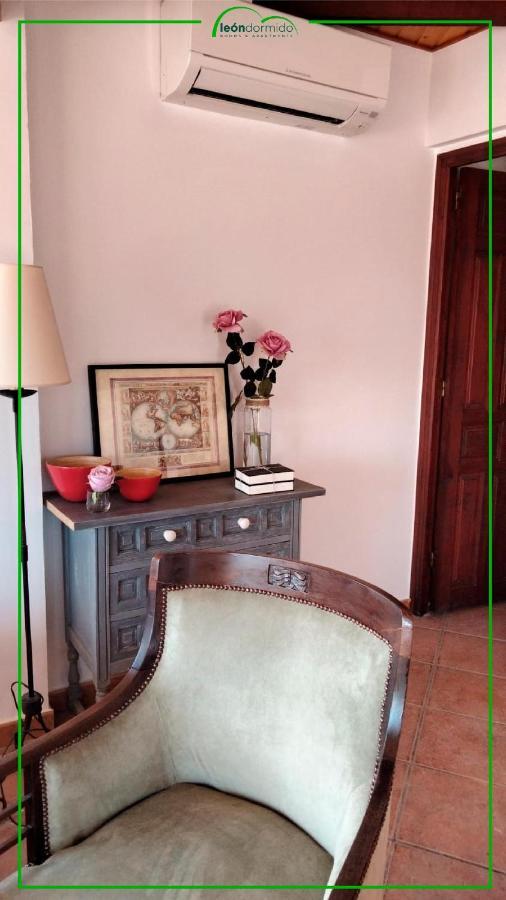 Leon Dormido Rooms & Apartments Polop Exterior foto