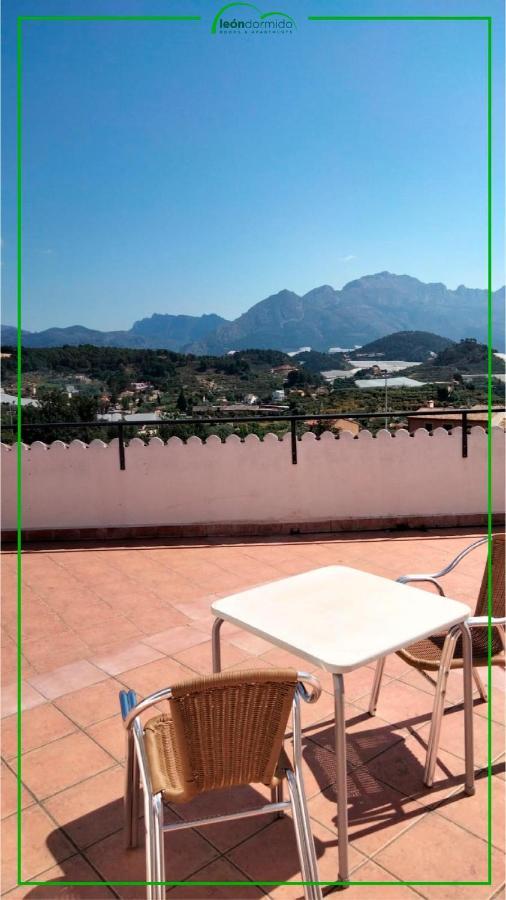 Leon Dormido Rooms & Apartments Polop Exterior foto
