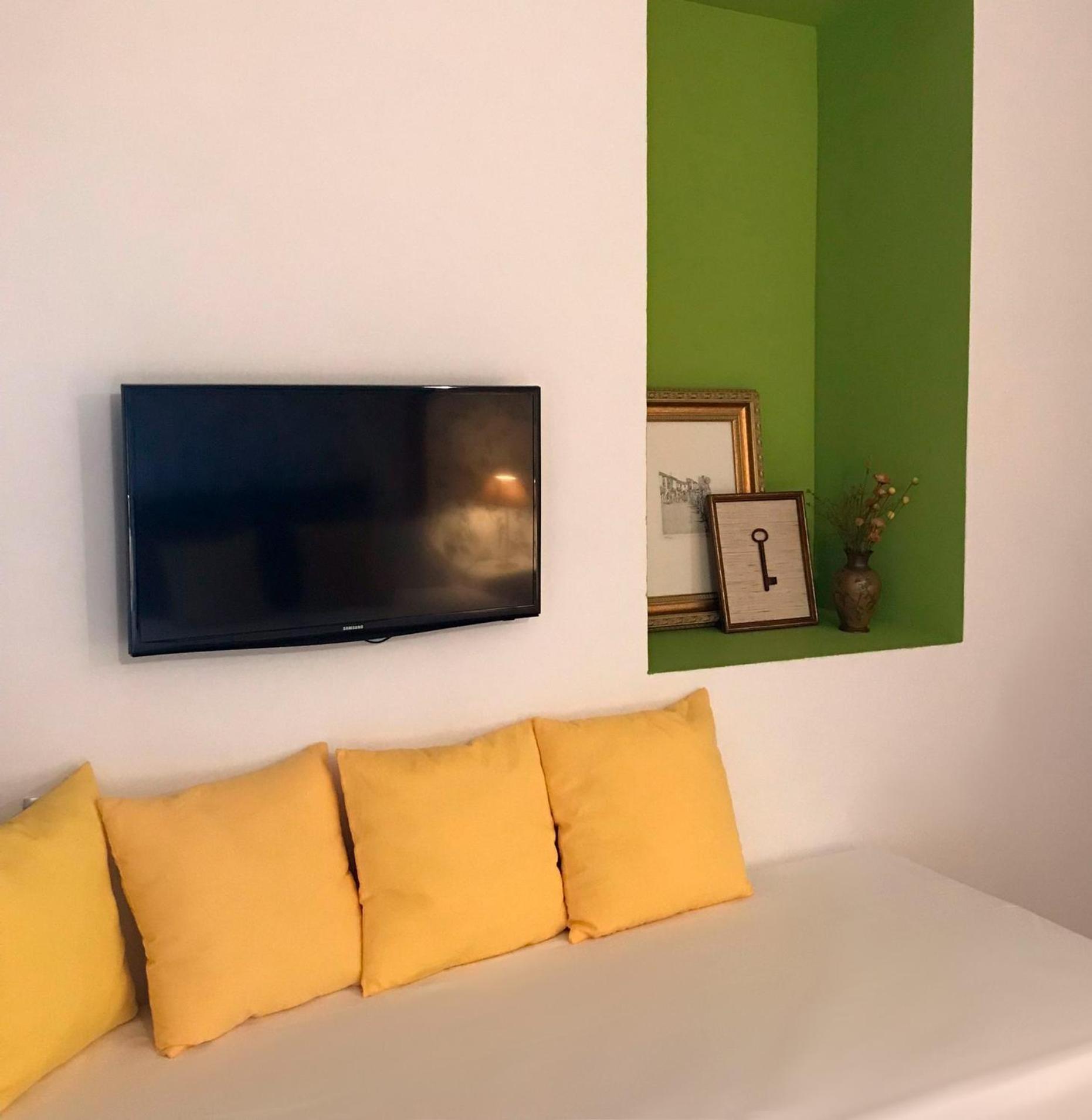 Leon Dormido Rooms & Apartments Polop Exterior foto